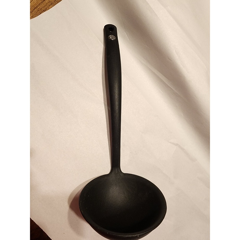 Pampered Chef Black Nylon Ladle